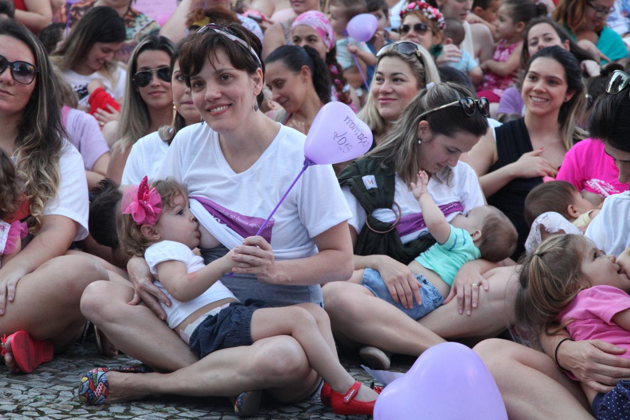 Sábado (12) tem 'Hora do Mamaço' na Praça Mauá