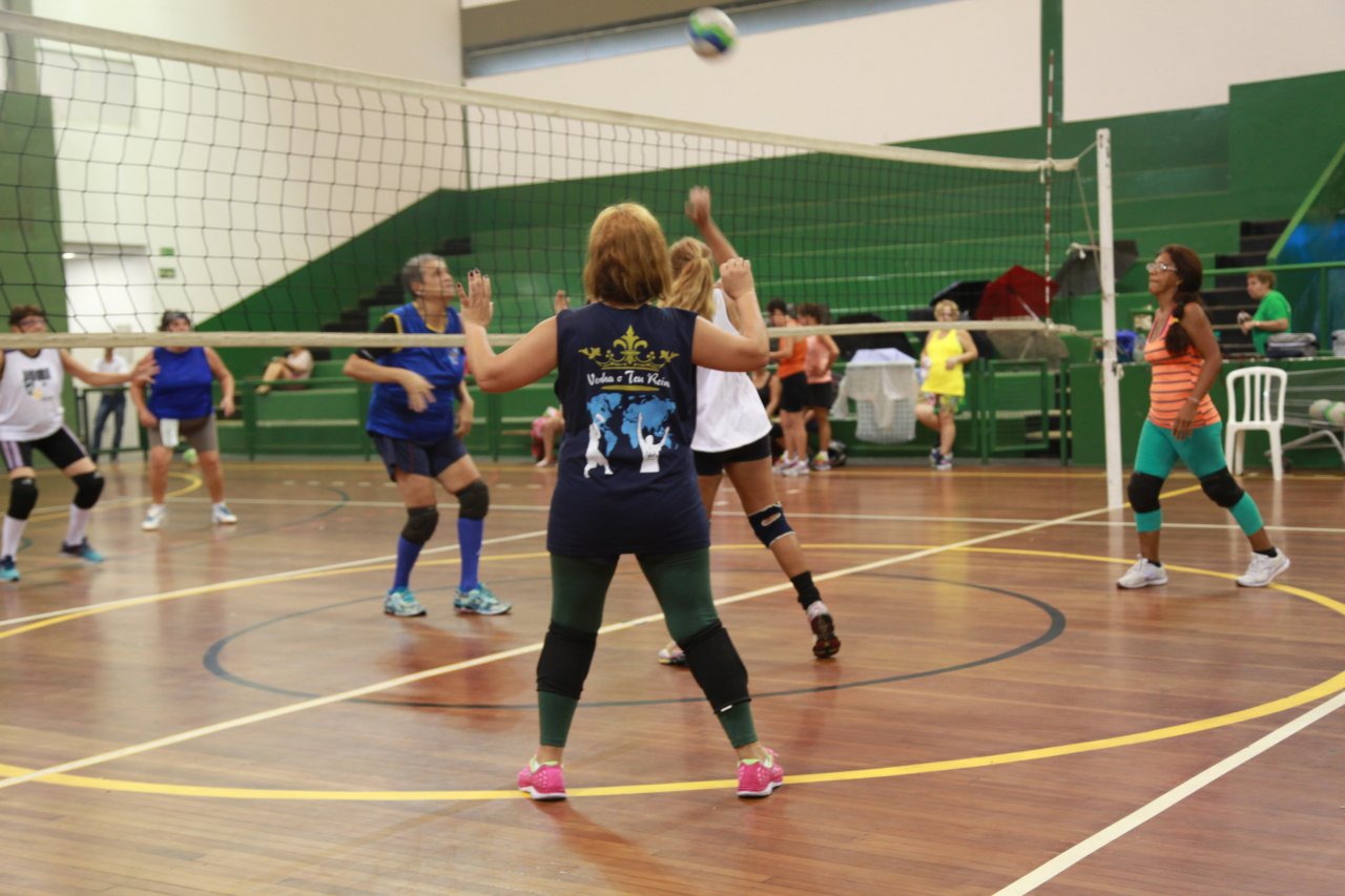 Semes realiza seletiva para formação de equipe de vôlei para o Jori