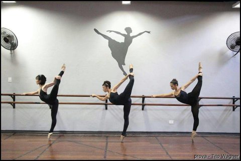 Escolas de dança anunciam inscrições