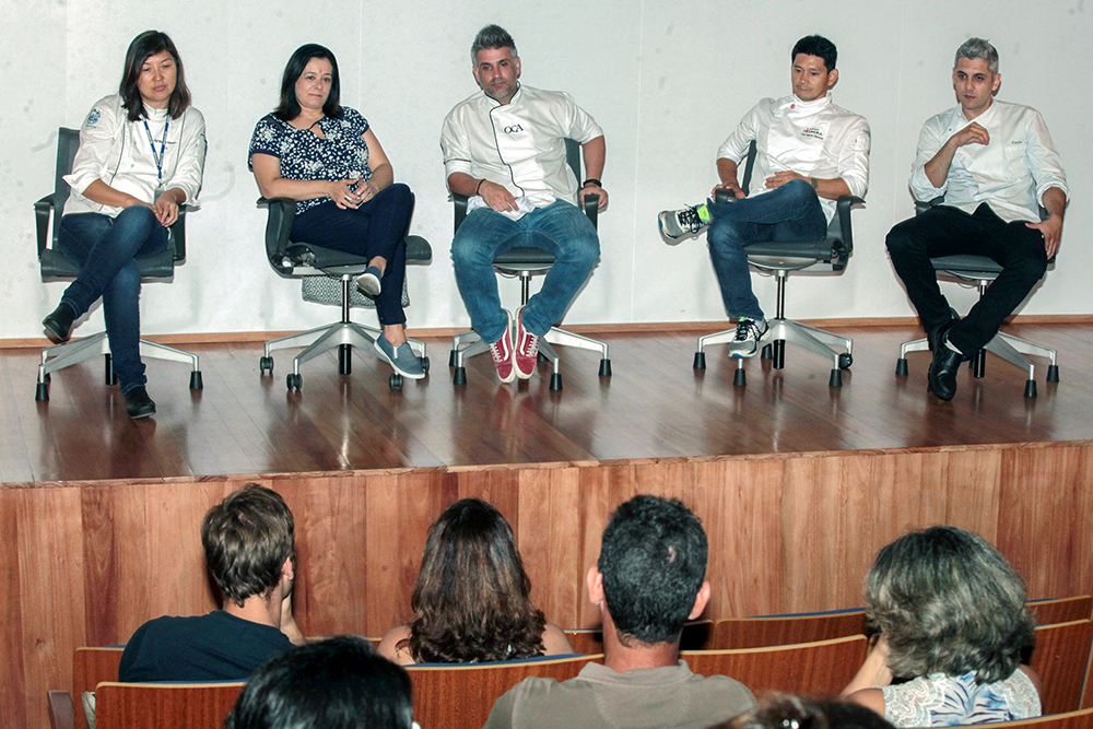 Chefs realizam evento gastronômico no Valongo
