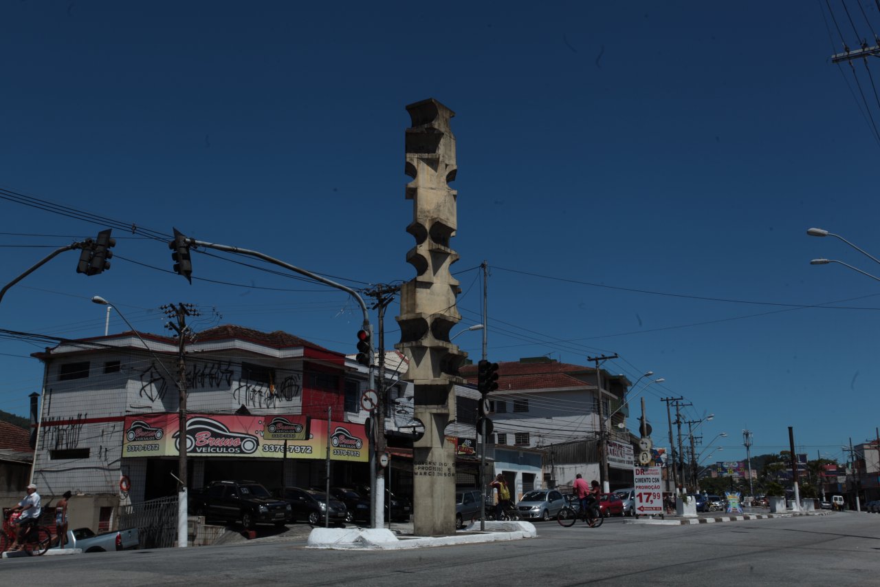 Tambores de monumento da divisa serão substituídos