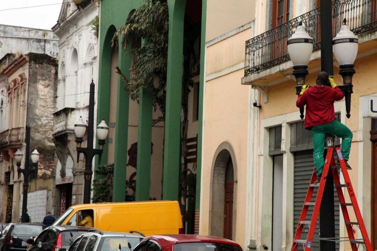 Programa já atende mais uma rua da região central