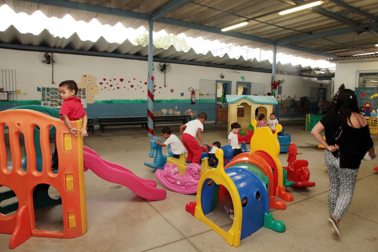 Ouvidoria visita escolas no Castelo para registro de solicitações