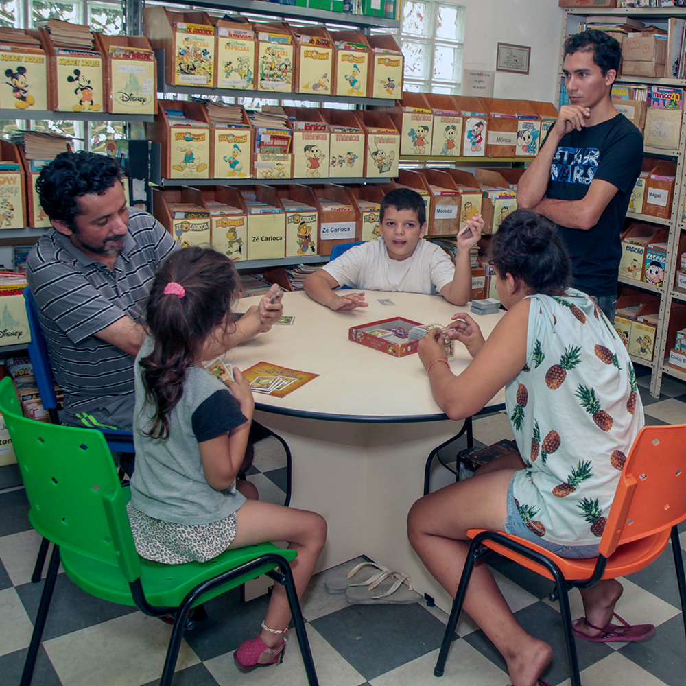 Gibiteca tem tarde de RPG e jogos de tabuleiro