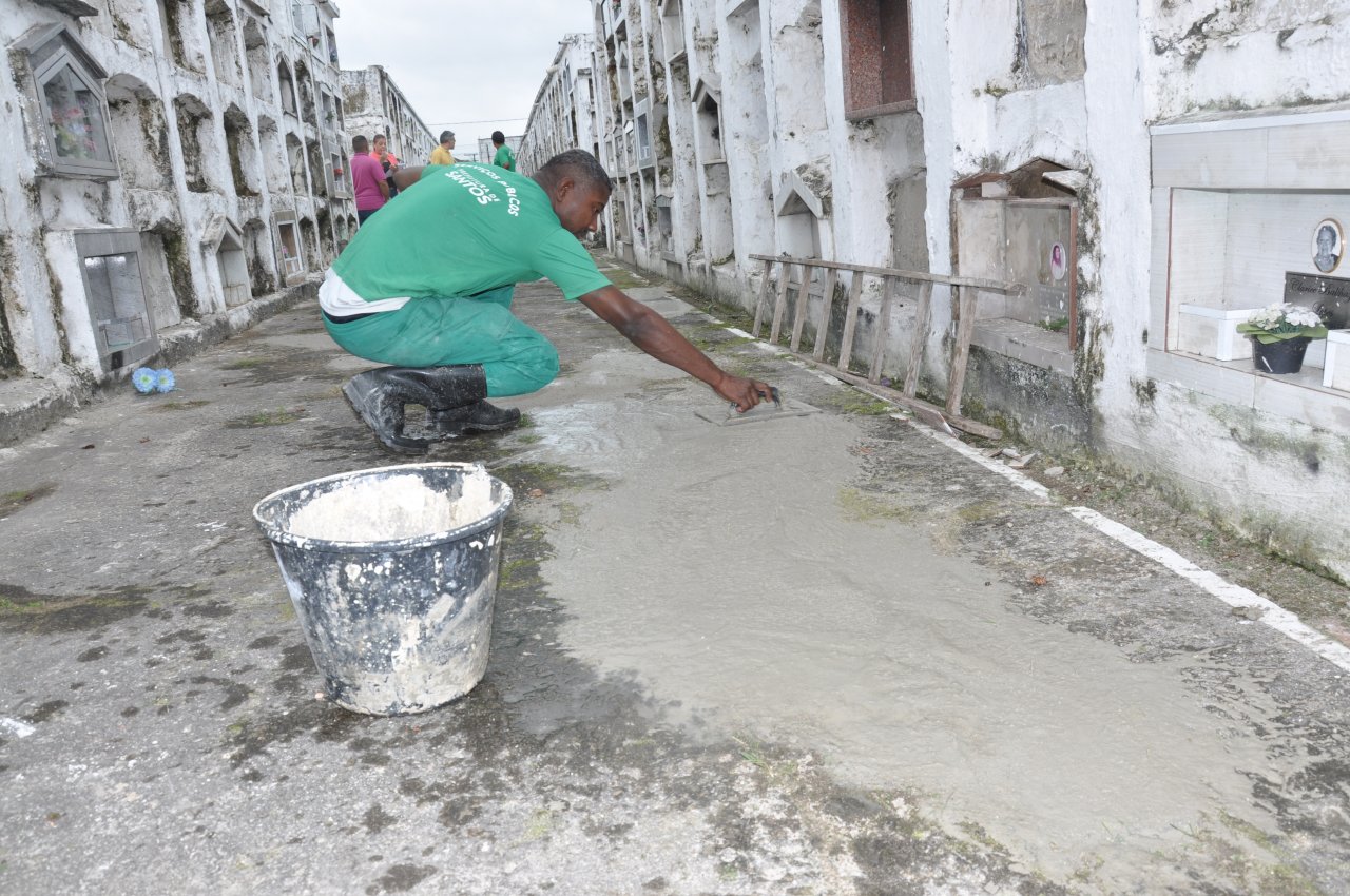Cidade Sem Lixo: mutirão de limpeza se concentra no Cemitério da Areia Branca