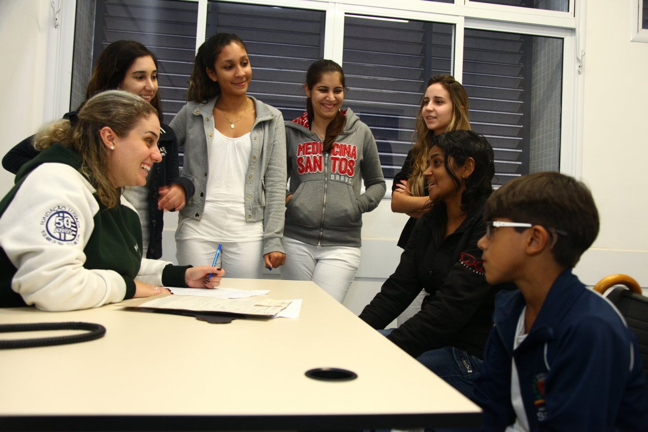 Nova parceria presta exames médicos em estudantes