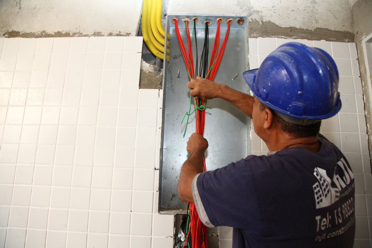 Prefeitura retoma obra da creche do Marapé após regularização de contrato