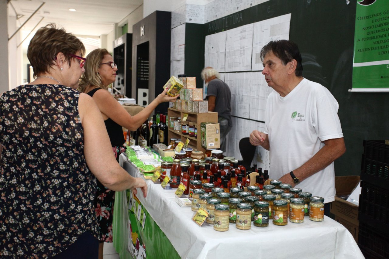 Encontro discute alimentação orgânica