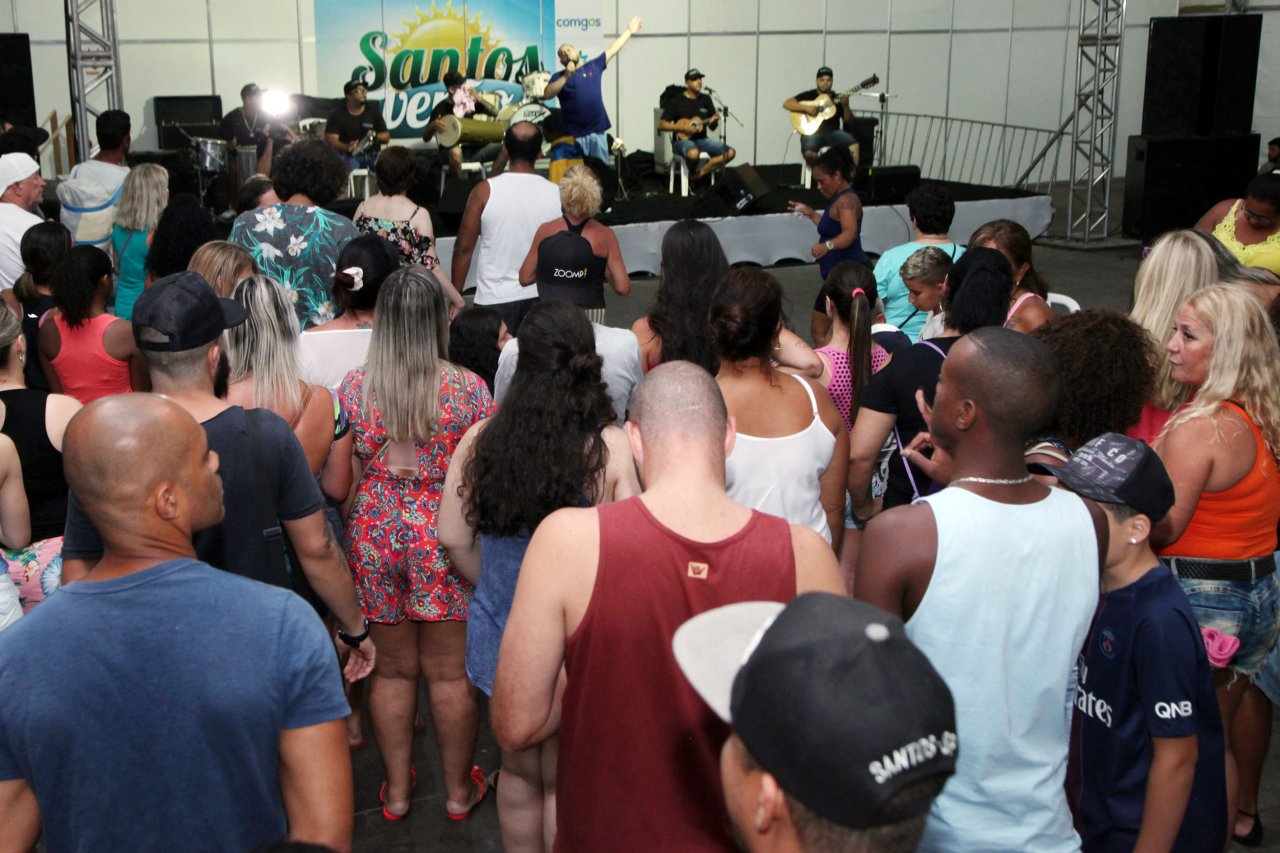 Happy Hour nas Tendas de Verão atrai grande público