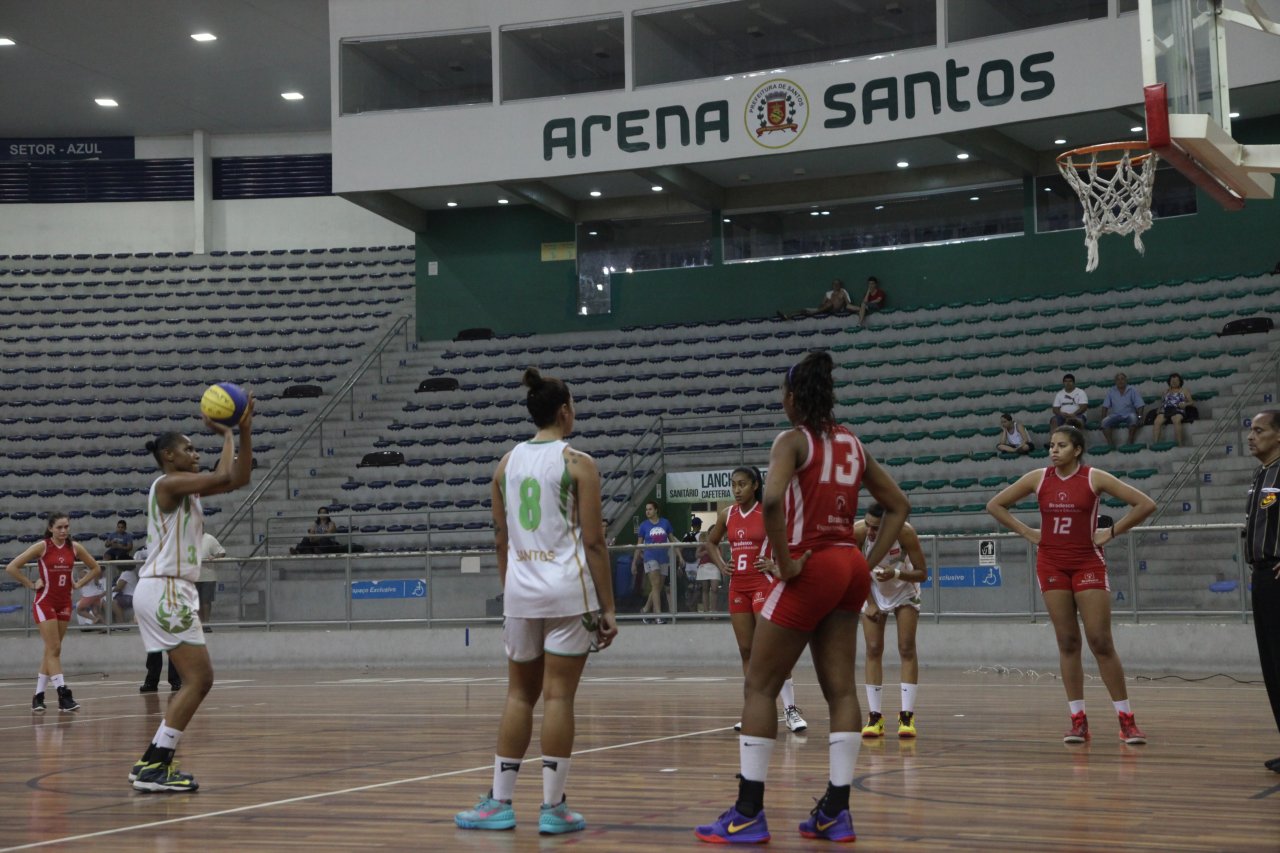 Meninas do basquete vencem e se classificam para semifinal do Paulista