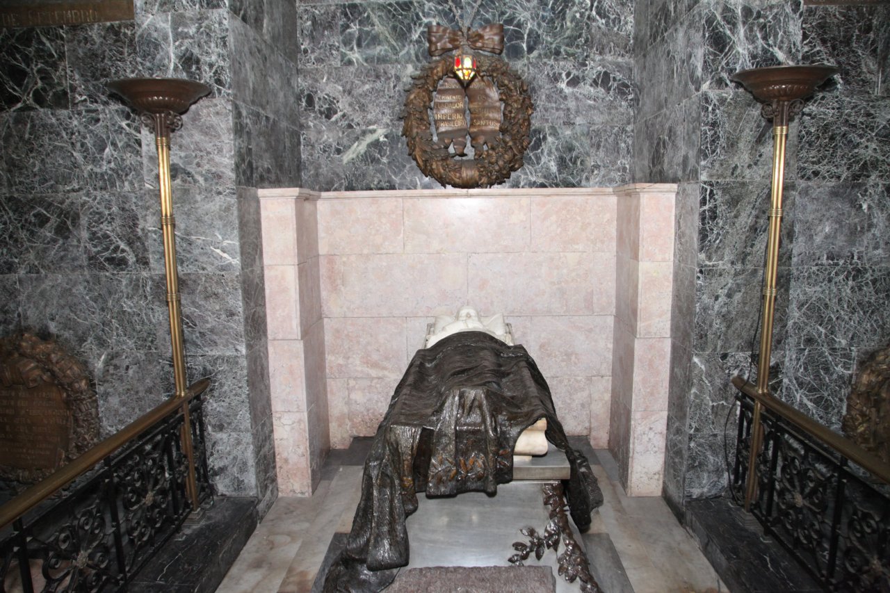 Pantheon dos Andradas tem novo horário de funcionamento