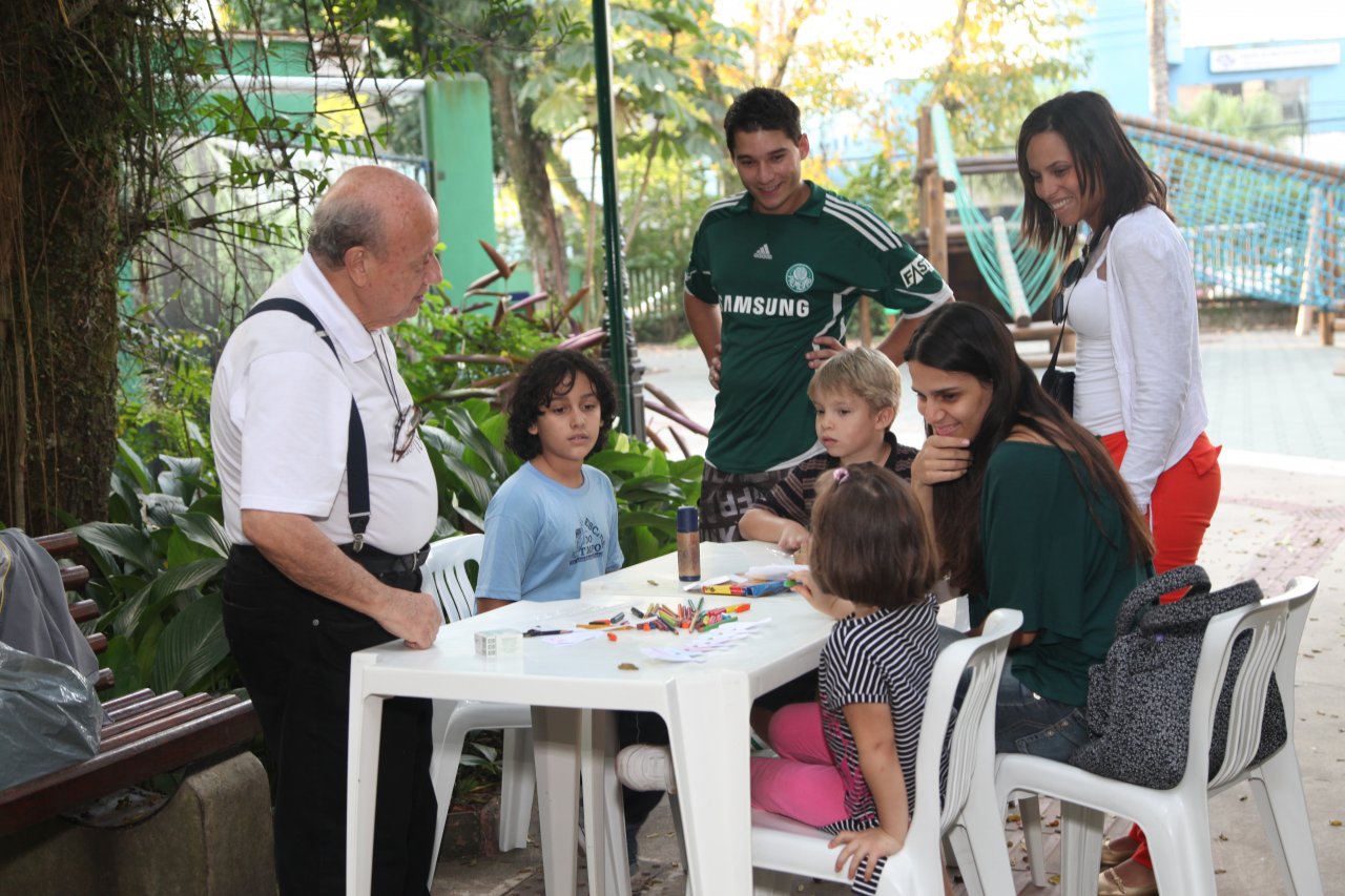 Veja como se inscrever para o programa 'Vovô Sabe Tudo'