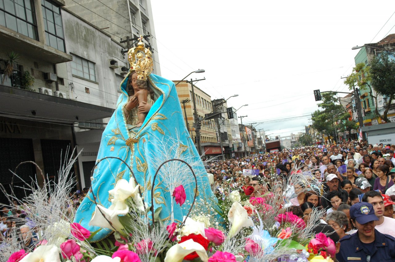 Milhares de fieis são esperados para homenagem à padroeira