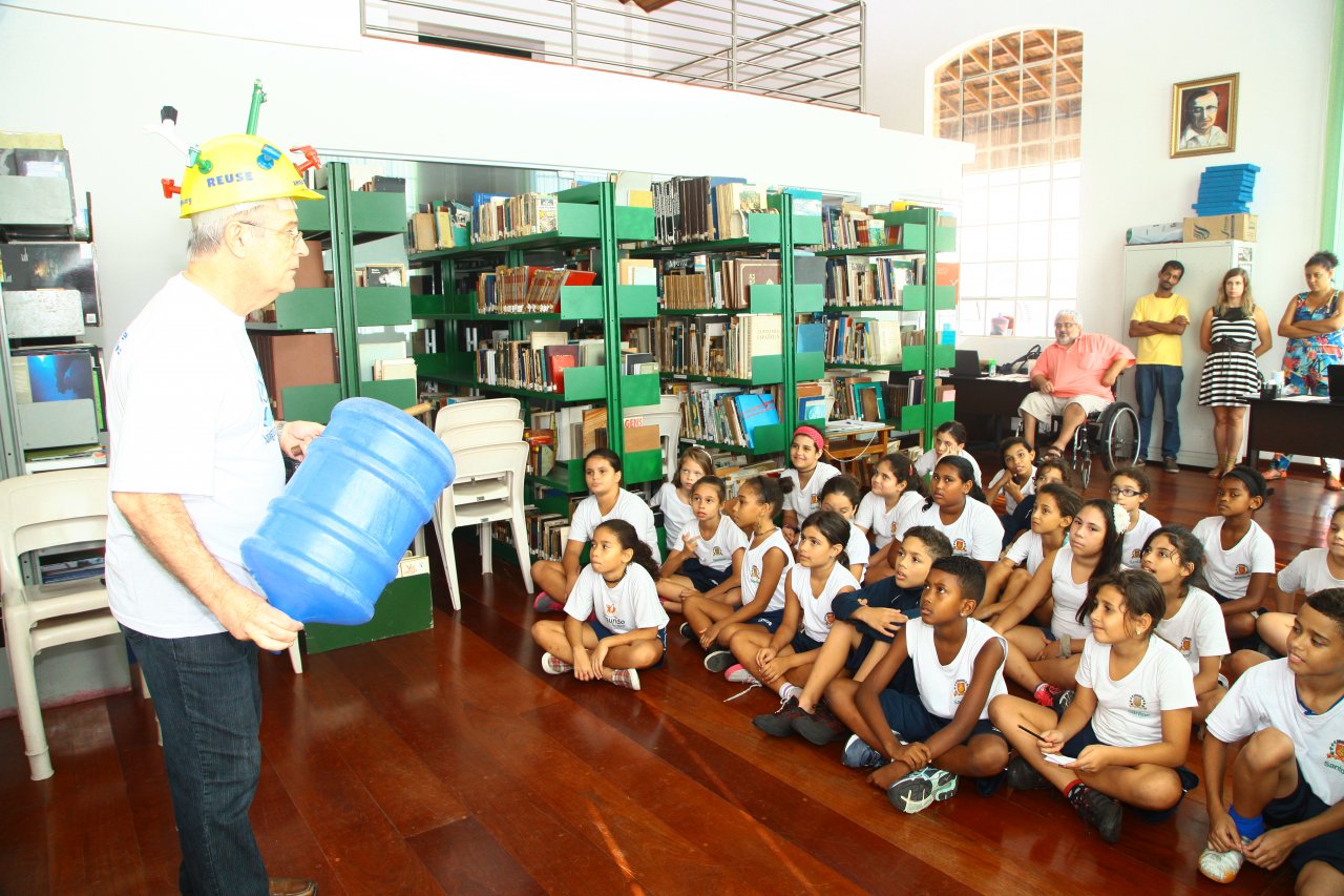Contação de histórias e edição do ‘Leia Santos’ celebram a Semana Mundial da Água