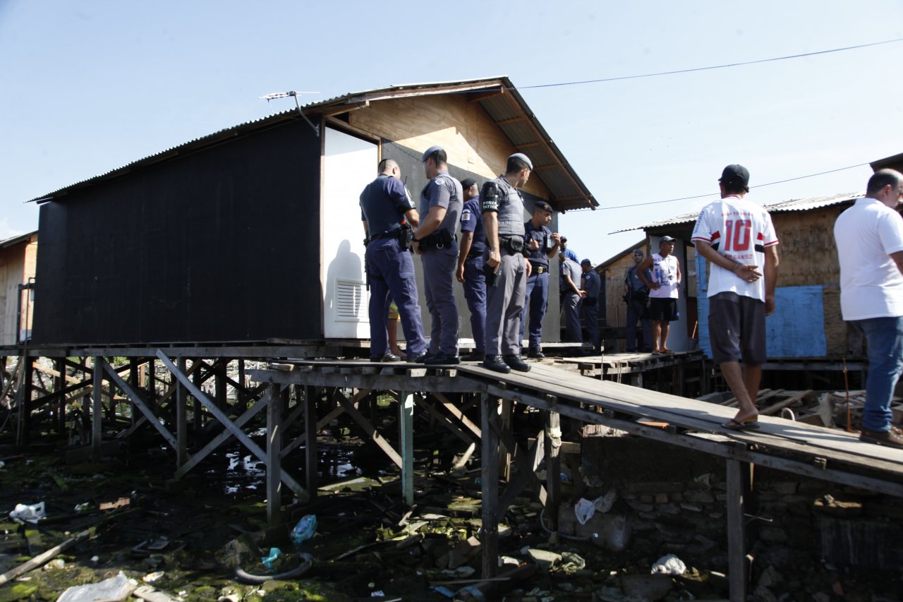 Moradores são intimados a se desfazer de ocupações irregulares