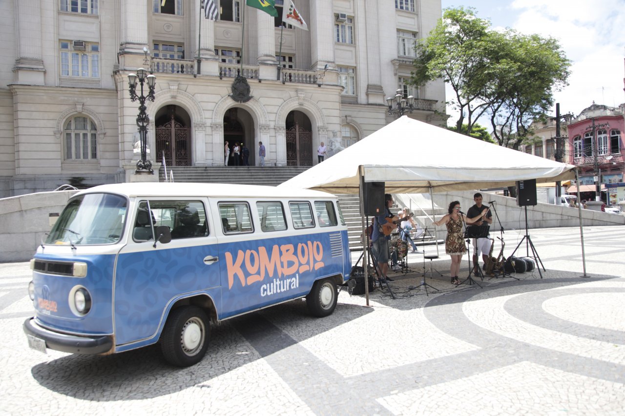 Público prestigia primeira atração cultural do projeto 'Viva o Centro'