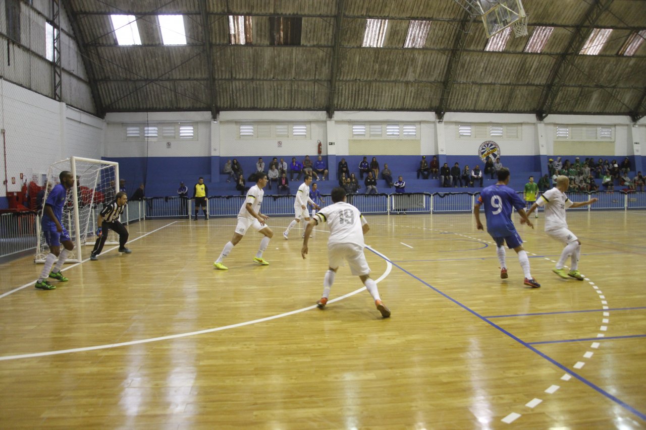 Futsal masculino enfrenta Guarujá na decisão da XIV Copa Expresso Popular