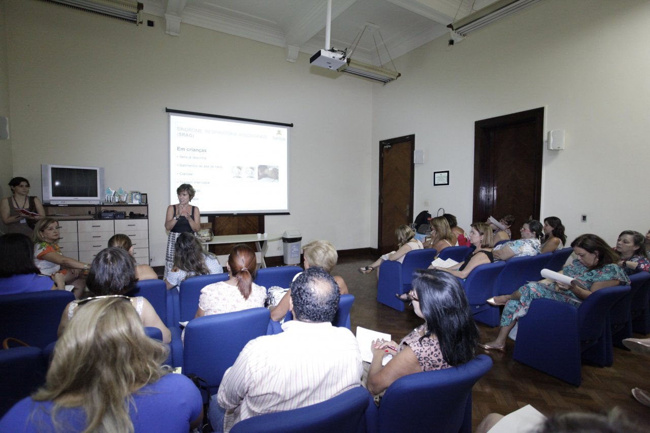 Equipe da Saúde orienta educadores sobre gripe