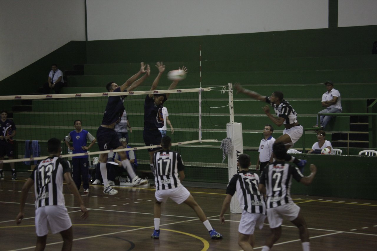 Santos estreia com vitória no Paulista sub-21 de vôlei masculino