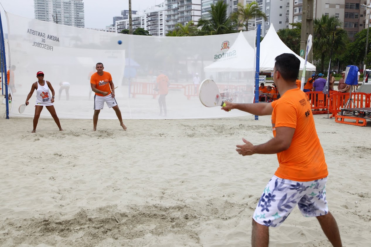 Eduardo Fernandes e Marcelo Silva vencem o Santos Summer Frescobol 2017