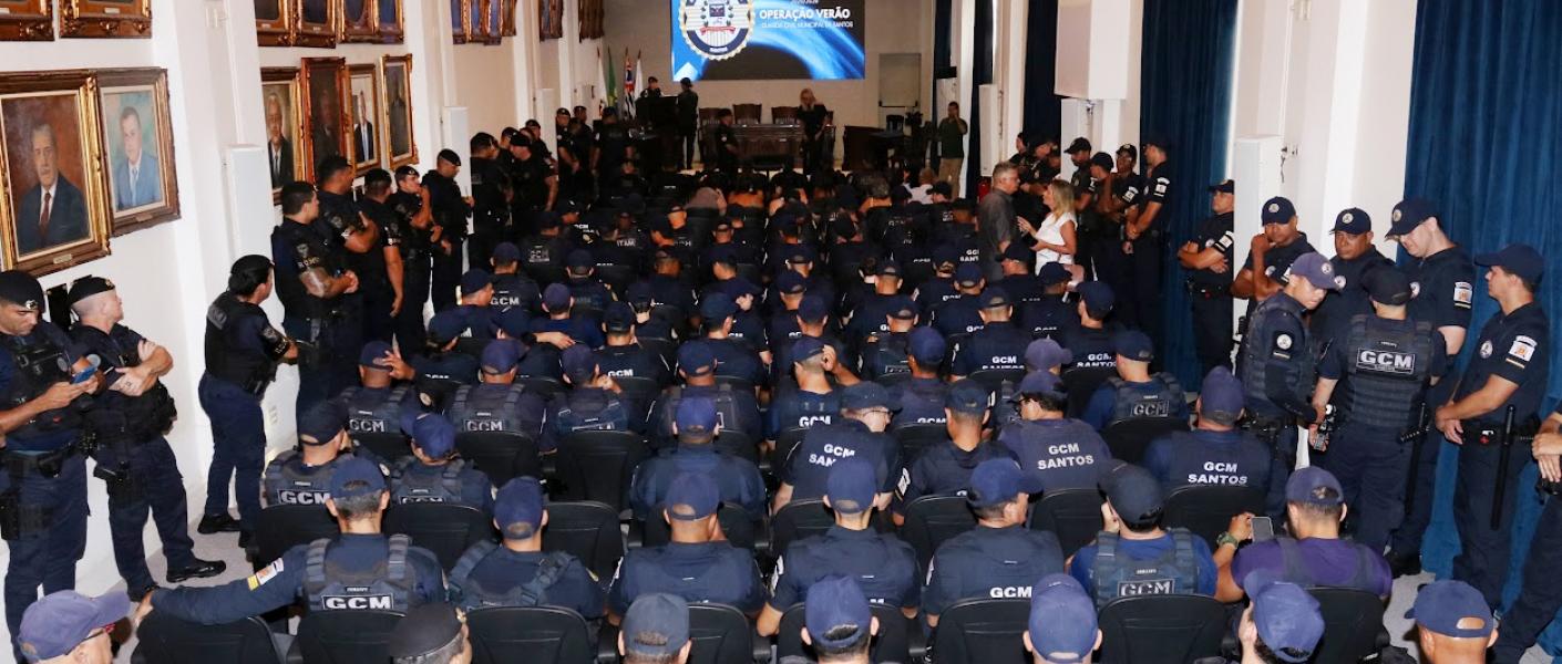 Guarda Municipal atende mais de 900 ocorrências e recebe homenagem por atuação na Operação Verão