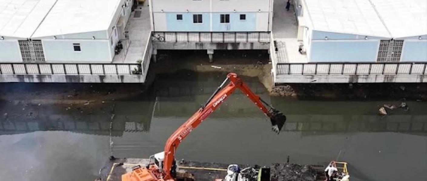 Desassoreamento do Rio São Jorge retira 8 mil toneladas de sedimentos e resíduos dois meses antes do prazo