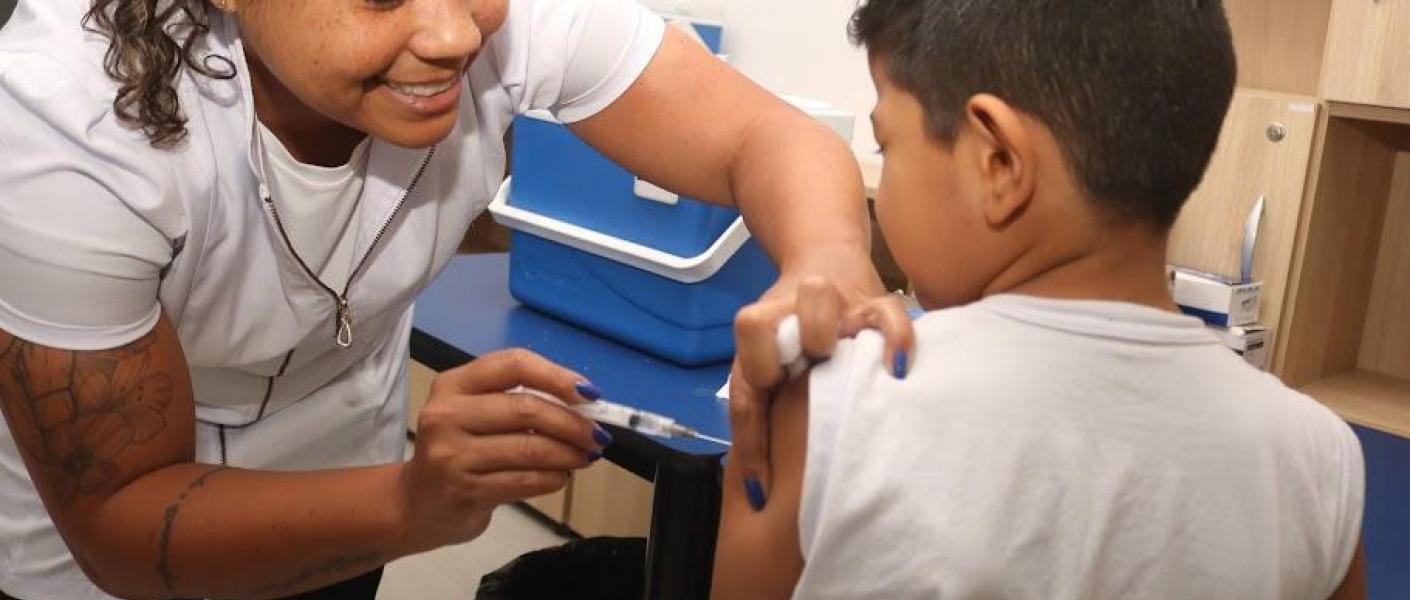 Vacinação nas escolas em Santos cresce 44,8% em um ano