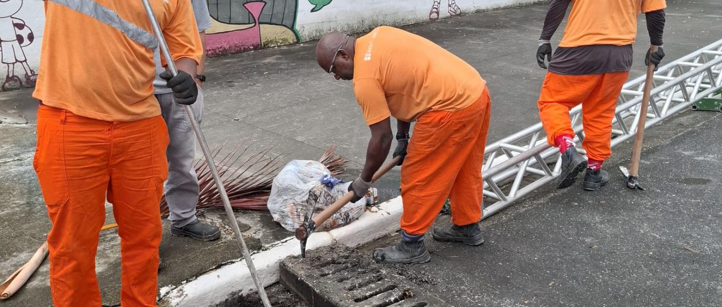 Serviços preventivos de drenagem são intensificados em várias regiões da Cidade