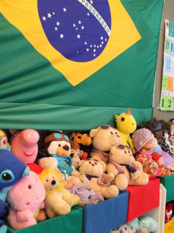 brinquedos guardados #paratodosverem