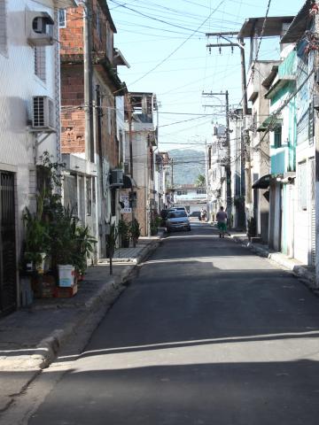 Mais uma rua do Rádio Clube ganha nova drenagem, pavimentação e calçadas