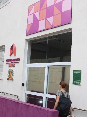 fachada da casa da mulher #paratodosverem 
