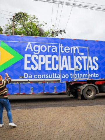 carreta em rua #paratodosverem