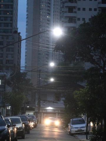 rua iluminada com led. #paratodosverem