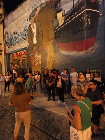 pessoas participando do roteiro #paratodosverem 