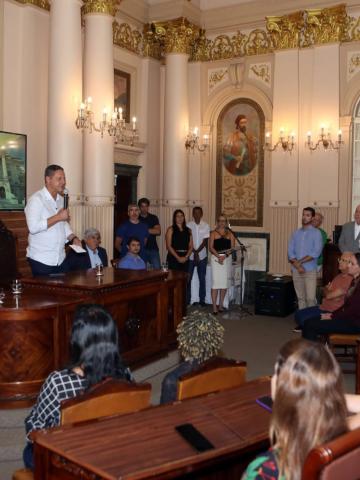 cerimônia de homenagem a servidores #paratodosverem