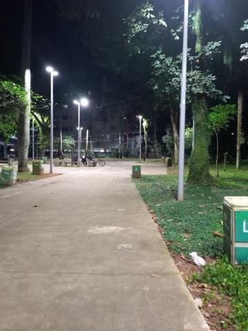 Praça do Sesc, em Santos, já conta com nova iluminação de LED