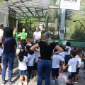crianças em centro de meio ambiente #paratodosverem 