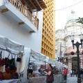 Feira de artesanato e música movimenta o Centro de Santos na noite de sexta-feira
