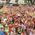 Público lota a Praça Mauá. #pratodosverem