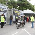 agentes abordam motociclistas #paratodosverem