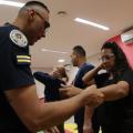 guarda mostra movimento de luta para mulher #paratodosverem
