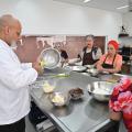 mulheres participando de curso na casa da mulher #paratodosverem