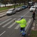 Conscientização sobre prioridade de pedestres na Faixa Viva segue em Santos