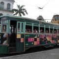 bonde circula no centro histórico. #paratodosverem