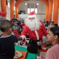Espírito natalino marca almoço especial em unidade do Bom Prato em Santos