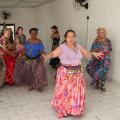 idosas durante aula de dança flamenca #pracegover 