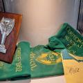 placa e camisas expostas no museu #paratodosverem