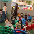 crianças brincando #paratodosverem