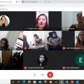 Tela com imagens de várias mulheres participando de palestra on-line. #Paratodosverem