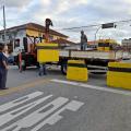 pessoas atuando na interdição do pontilhão #paratodosverem 